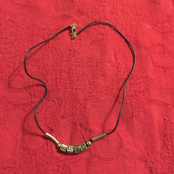 4 necklaces - Picture 11 of 13